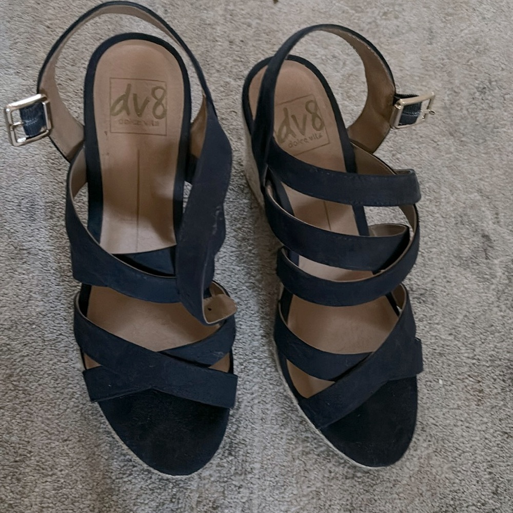 DV8 by Dolce Vita Navy Blue Wedges